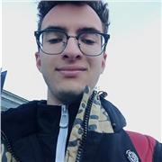 Sono uno studente di mediazione linguistica prossimo alla laurea, offro ripetizioni ad una modica cifra, principalmente di inglese, francese e tedesco, pur avendo competenze supplementari in russo ed italiano per stranieri.